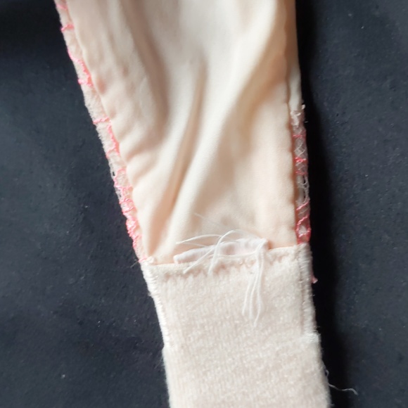 Victoria Secret Bras - Picture 11 of 11